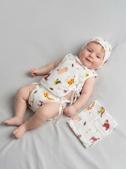 Newborn White Animal Print 5-Piece Cotton Jhabla and Nappies Set
