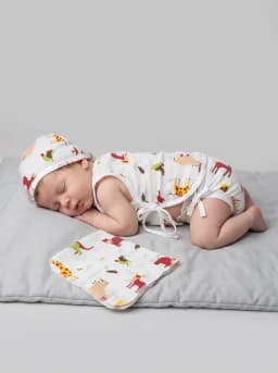 Newborn White Animal Print 5-Piece Cotton Jhabla and Nappies Set
